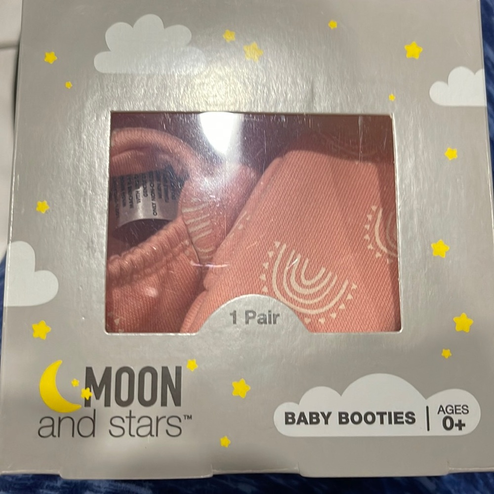 Moon and stars baby booties